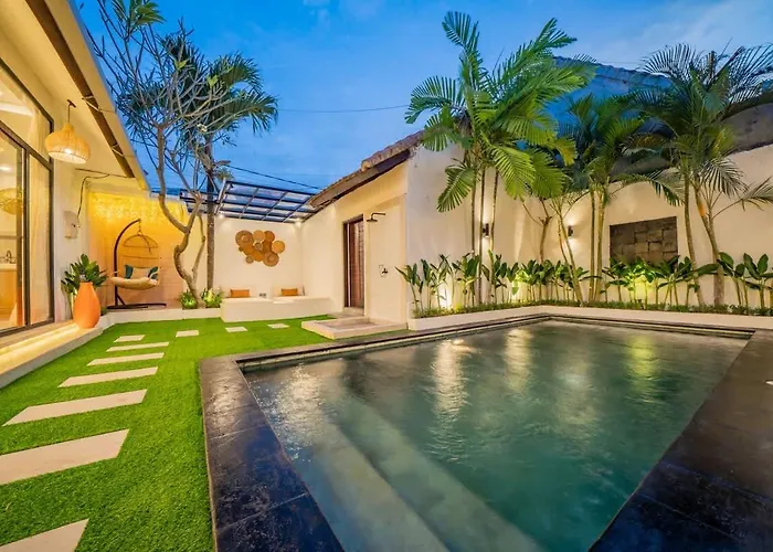 3br W- Pool & Sun Loungers سمينياك