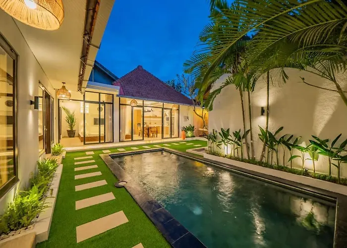 فيلة 3br W- Pool & Sun Loungers سمينياك
