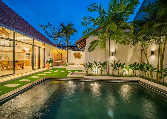 3br W- Pool & Sun Loungers *