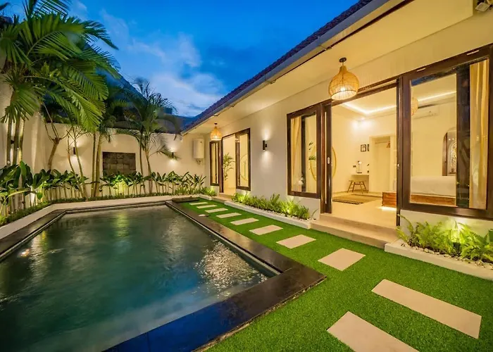 3br W- Pool & Sun Loungers فيلة *