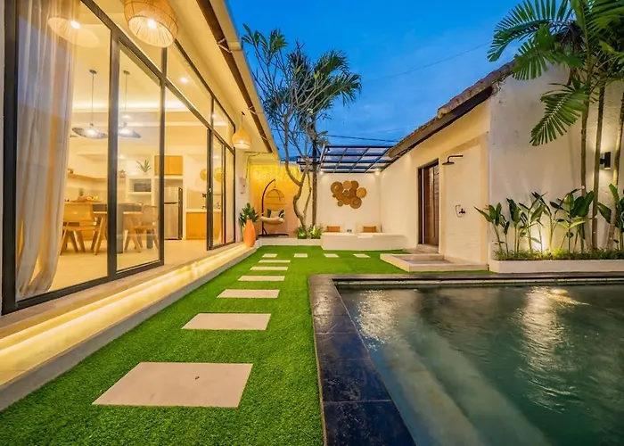 فيلة 3br W- Pool & Sun Loungers *