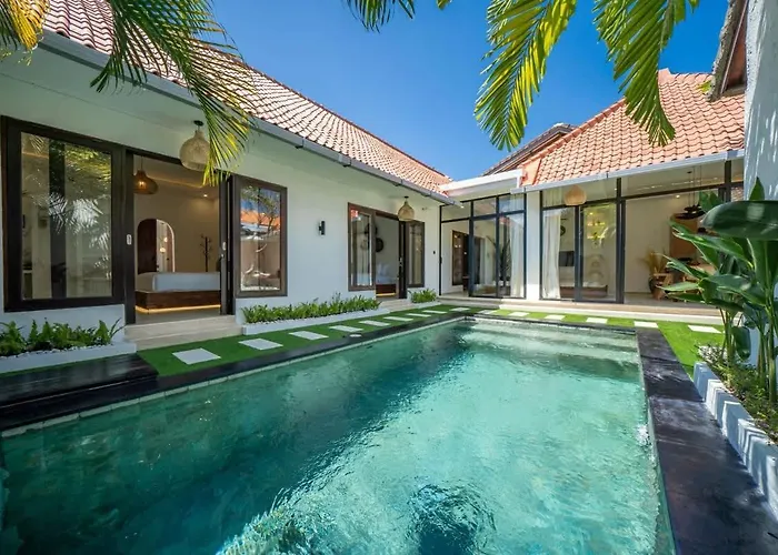 3br W- Pool & Sun Loungers سمينياك