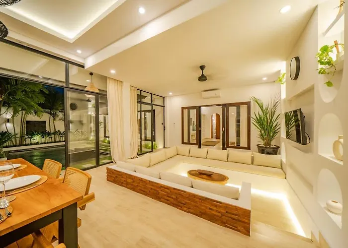 فيلة 3br W- Pool & Sun Loungers