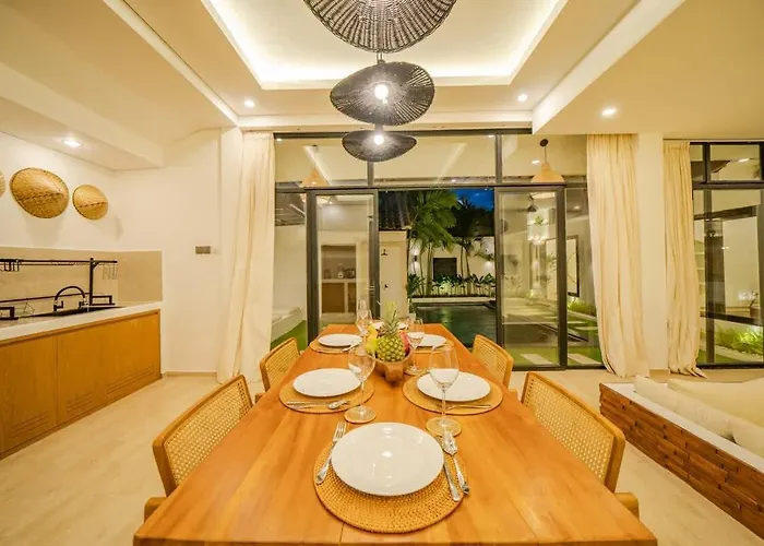 3br W- Pool & Sun Loungers * سمينياك