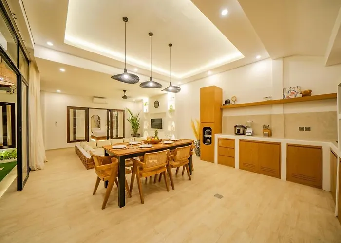 3br W- Pool & Sun Loungers * سمينياك